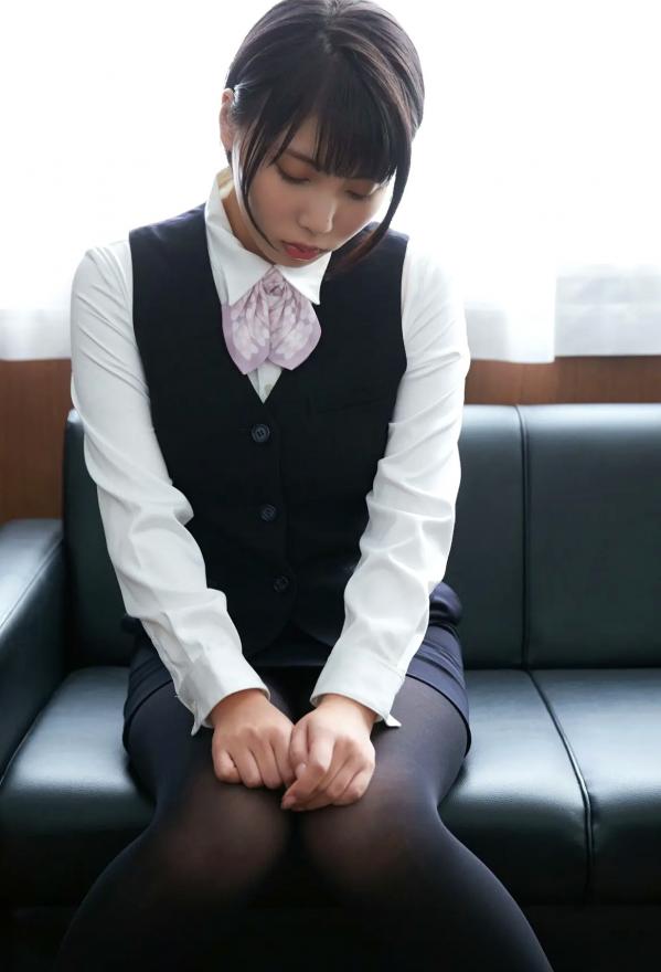    Kaoru Yasui 安位薫 - A new employee Yasui-san 新入社員的安位さん，魅力办公室OL制服诱惑，极致黑丝职场日常，娇俏佳人私房摄影第23张图片