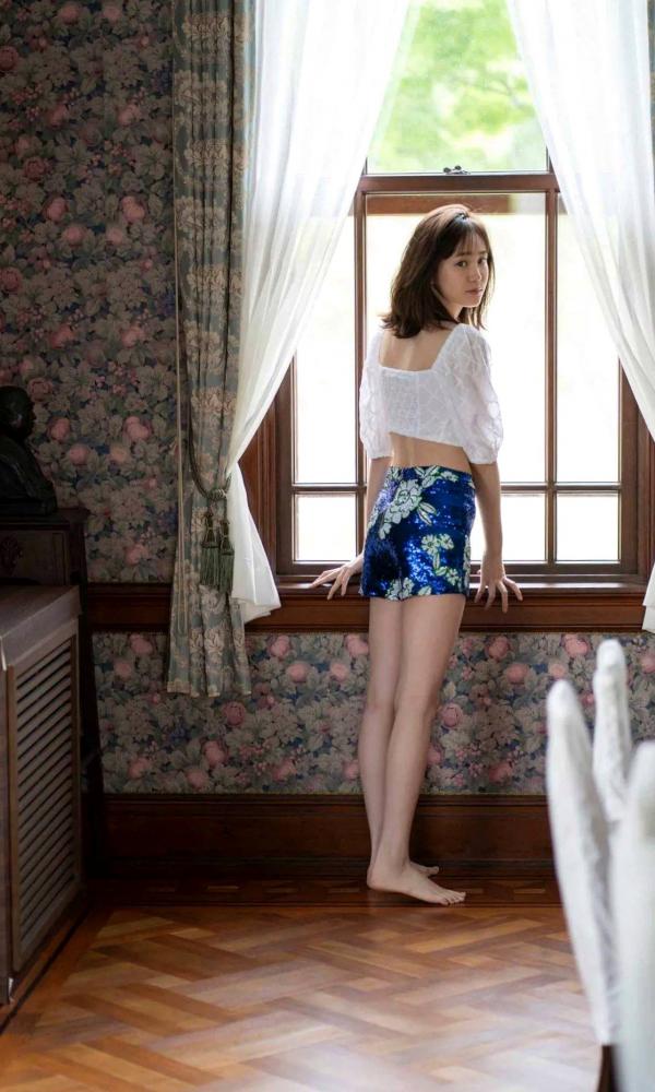    ICHIKA OSAKI 尾碕真花写真集「オトナイチカ」私房照大赏，气质内衣穿搭尽显清纯与性感诱惑，自然清新魅力写真第2张图片