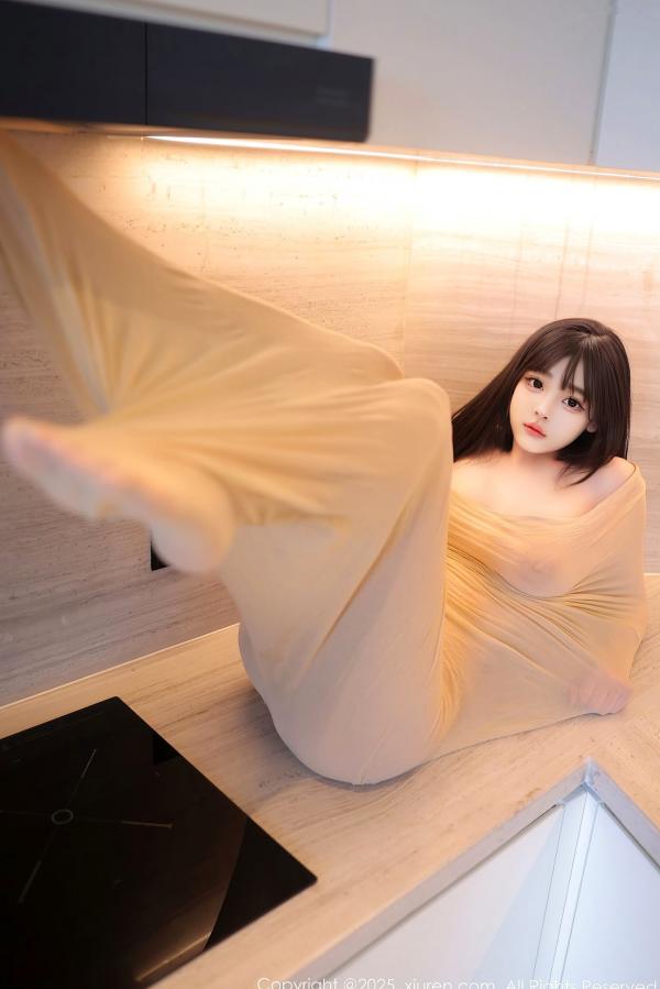    XiuRen秀人网-9825-余安安：轻透肉丝连体衣演绎极致诱惑，曼妙曲线私房摄影佳作第17张图片