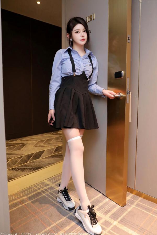    XiuRen秀人网-9819-爱酱里-蓝衬衫黑色百褶裙白丝萝莉少女爆乳-2025.01.25第6张图片