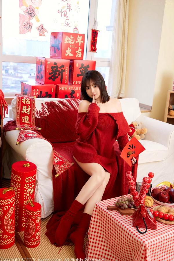 养乐多DoDo 徐嘉乐  XiuRen秀人网-养乐多Doll-新春特辑：红色针织与内衣穿搭，节日氛围感私房女神大片第15张图片