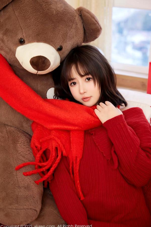 养乐多DoDo 徐嘉乐  XiuRen秀人网-养乐多Doll-新春特辑：红色针织与内衣穿搭，节日氛围感私房女神大片第31张图片