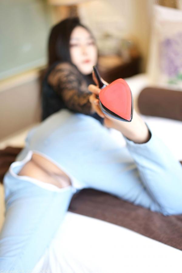    YouMi尤蜜荟-1136-凯竹Quinn-黑色蕾丝上衣开叉牛仔裤诱惑写真-肉丝大尺度私房女神合集第27张图片