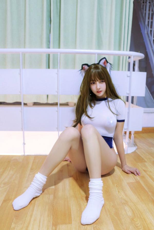 过期米线线喵   过期米线线喵-056-白嫩体操服猫耳少女cosplay，清纯可爱姿态尽显诱惑魅力第16张图片