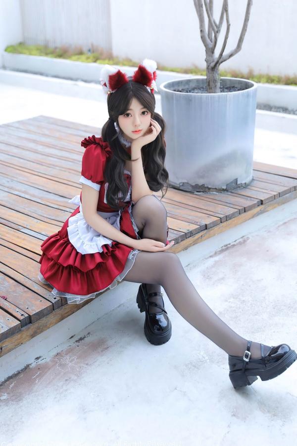    XiuRen秀人网-9814-桃妖夭：新春红火诱惑，红色女仆短裙与性感内衣私房大片，黑丝美腿与绝美身材，节日氛围下的极致视觉盛宴 (2025.01.24)第8张图片