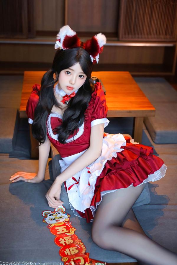    XiuRen秀人网-9814-桃妖夭：新春红火诱惑，红色女仆短裙与性感内衣私房大片，黑丝美腿与绝美身材，节日氛围下的极致视觉盛宴 (2025.01.24)第19张图片