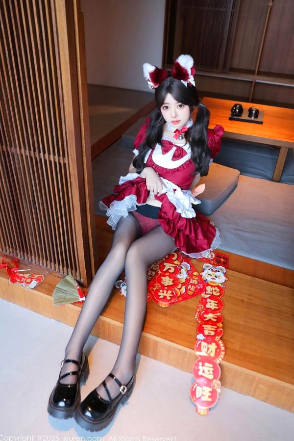    XiuRen秀人网-9814-桃妖夭：新春红火诱惑，红色女仆短裙与性感内衣私房大片，黑丝美腿与绝美身材，节日氛围下的极致视觉盛宴 (2025.01.24)第29张图片