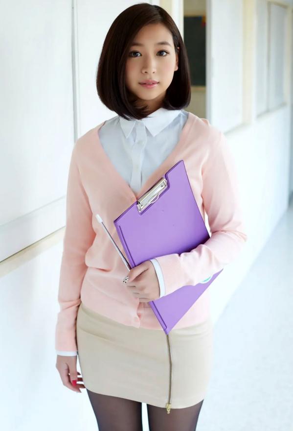    Ayaka Sayama 佐山彩香 - 教室拍摄，黑色内衣搭黑丝，极致性感诱惑，演绎校园甜心魅力第3张图片