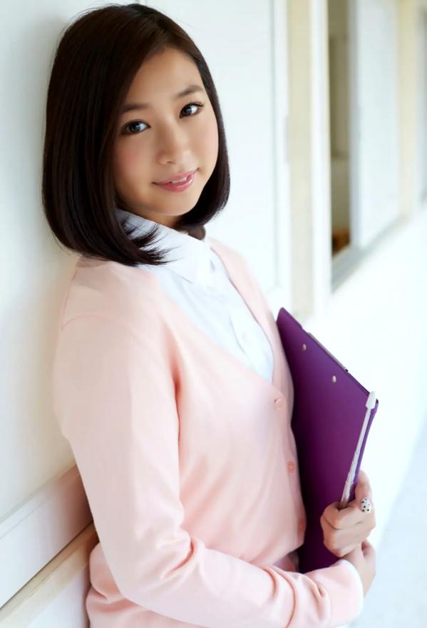    Ayaka Sayama 佐山彩香 - 教室拍摄，黑色内衣搭黑丝，极致性感诱惑，演绎校园甜心魅力第4张图片