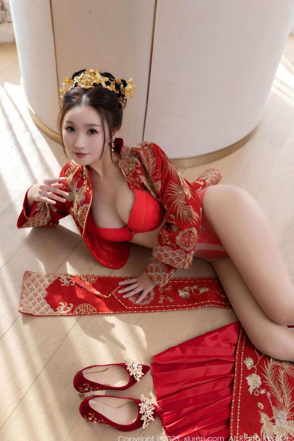    XiuRen秀人网-9811-杏子Yada-中式红衣新娘-性感内衣私房-古典韵味与大胆诱惑-2025.01.24第63张图片
