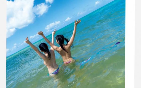    Marina Nagasawa 長澤茉里奈 & Seera Nagasawa 長澤聖愛 - W pocchi 日系户外写真，清新童颜女神沙滩唯美画报第19张图片