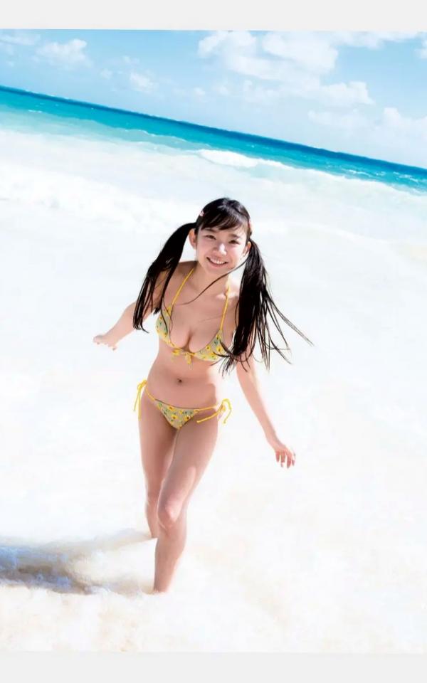    Marina Nagasawa 長澤茉里奈Pocchi 2写真：居家弹唱、比基尼诱惑与孔雀森林精灵风第12张图片