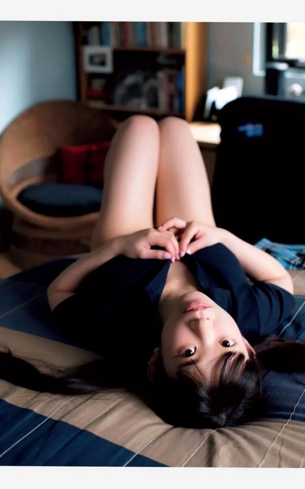    Marina Nagasawa 長澤茉里奈Pocchi 2写真：居家弹唱、比基尼诱惑与孔雀森林精灵风第70张图片