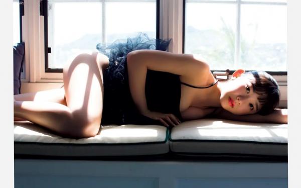    Marina Nagasawa 長澤茉里奈Pocchi 2写真：居家弹唱、比基尼诱惑与孔雀森林精灵风第98张图片