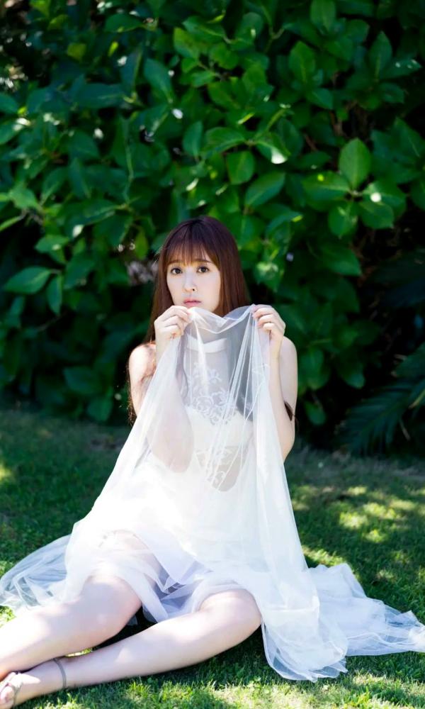    Hikaru Yamamoto 山本ひかる - Mysterious Eyes 居家私房诱惑与海边清新写真合集第5张图片