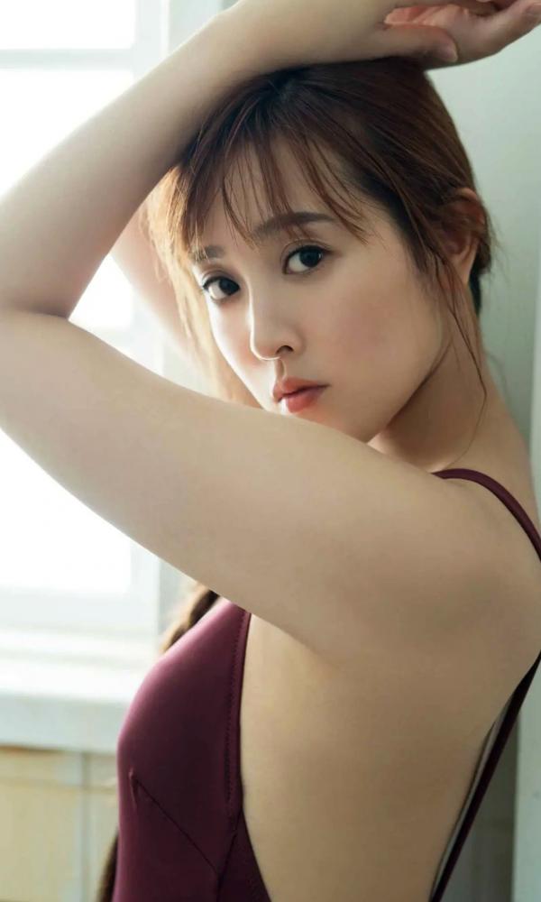    Hikaru Yamamoto 山本ひかる - Mysterious Eyes 居家私房诱惑与海边清新写真合集第26张图片