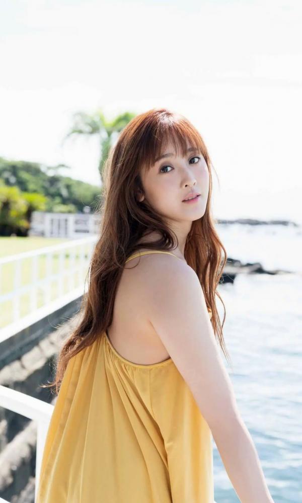    Hikaru Yamamoto 山本ひかる - Mysterious Eyes 居家私房诱惑与海边清新写真合集第41张图片