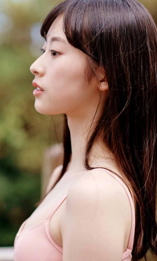    Ayaka Imoto 井本彩花「ヒロインは凛として美しい17歳。」清纯比基尼少女海边写真，精致五官尽显氧气活力，带来治愈系美感的夏日视觉盛宴。第32张图片
