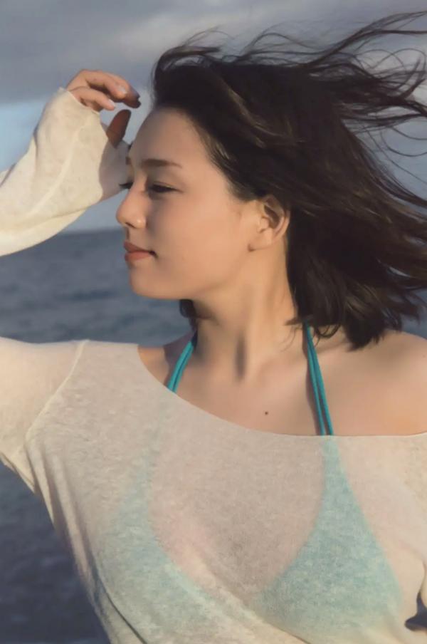    Ai Shinozaki 篠崎愛 - Mugen 夢幻：性感内衣写真与黑色裙装户外街拍，展现童颜巨乳极致诱惑曲线第24张图片