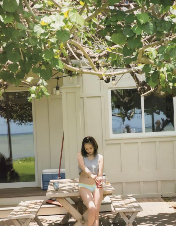    Ai Shinozaki 篠崎愛 - Mugen 夢幻：性感内衣写真与黑色裙装户外街拍，展现童颜巨乳极致诱惑曲线第29张图片