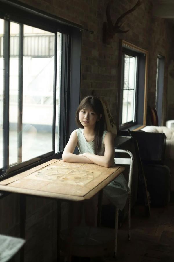   白石まゆみ《グラから見るか？エモから見るか？》外景写真与室内私房，清新治愈，尽显女神甜美灵动与自然纯净气息第27张图片