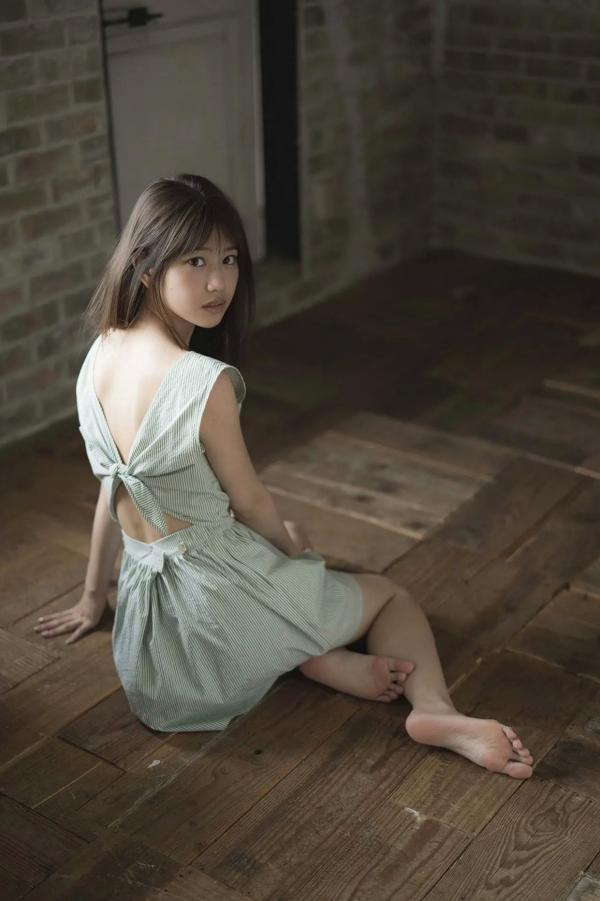    白石まゆみ《グラから見るか？エモから見るか？》外景写真与室内私房，清新治愈，尽显女神甜美灵动与自然纯净气息第34张图片