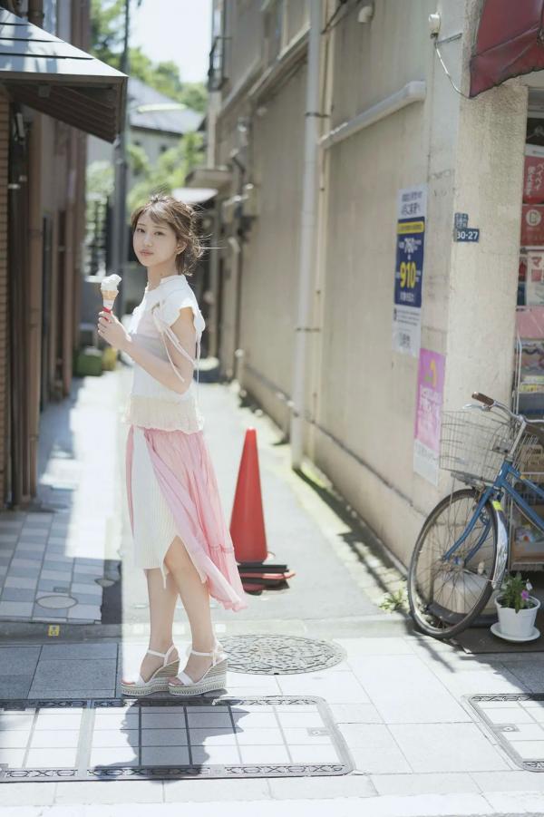    白石まゆみ《グラから見るか？エモから見るか？》外景写真与室内私房，清新治愈，尽显女神甜美灵动与自然纯净气息第38张图片
