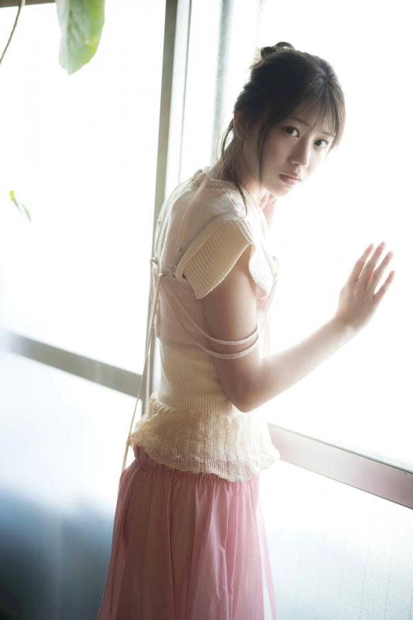    白石まゆみ《グラから見るか？エモから見るか？》外景写真与室内私房，清新治愈，尽显女神甜美灵动与自然纯净气息第52张图片