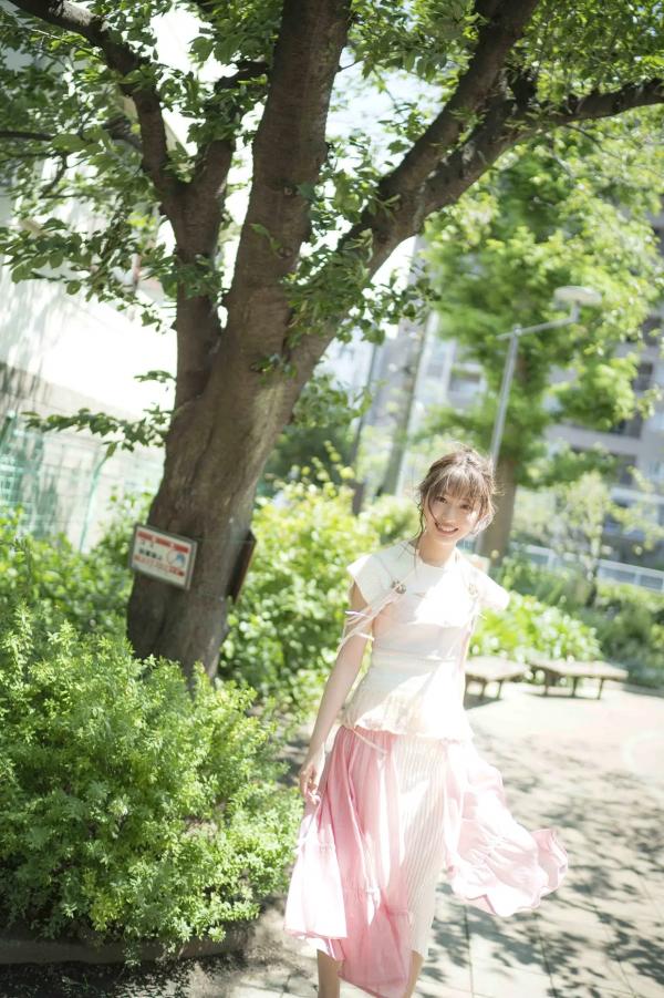    白石まゆみ《グラから見るか？エモから見るか？》外景写真与室内私房，清新治愈，尽显女神甜美灵动与自然纯净气息第60张图片