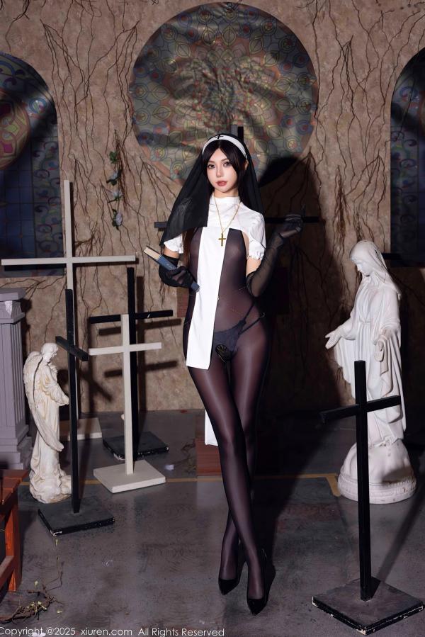    绮里嘉ula-情趣修女制服诱惑，轻透黑纱连体私房摄影，绝美大尺度视觉盛宴-秀人网9774第1张图片