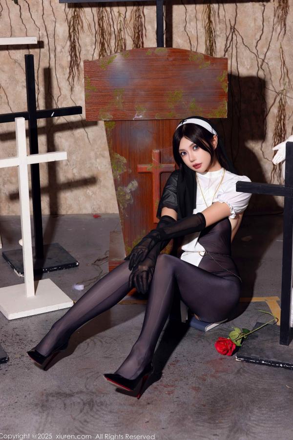    绮里嘉ula-情趣修女制服诱惑，轻透黑纱连体私房摄影，绝美大尺度视觉盛宴-秀人网9774第33张图片