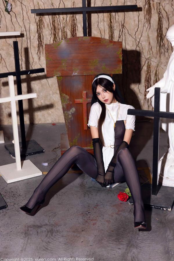   绮里嘉ula-情趣修女制服诱惑，轻透黑纱连体私房摄影，绝美大尺度视觉盛宴-秀人网9774第35张图片