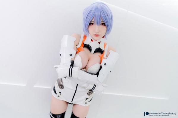    Fantasy-Factory-小丁Ding-《新世纪福音战士》绫波丽COS私房照-性感科技感战斗服-极品童颜巨乳女神第2张图片