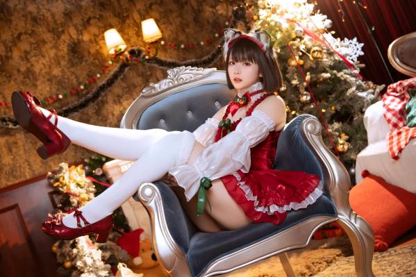    屿鱼 - 圣诞节限定cosplay，化身梦幻兽耳甜心，演绎极致诱惑与节日氛围感第5张图片
