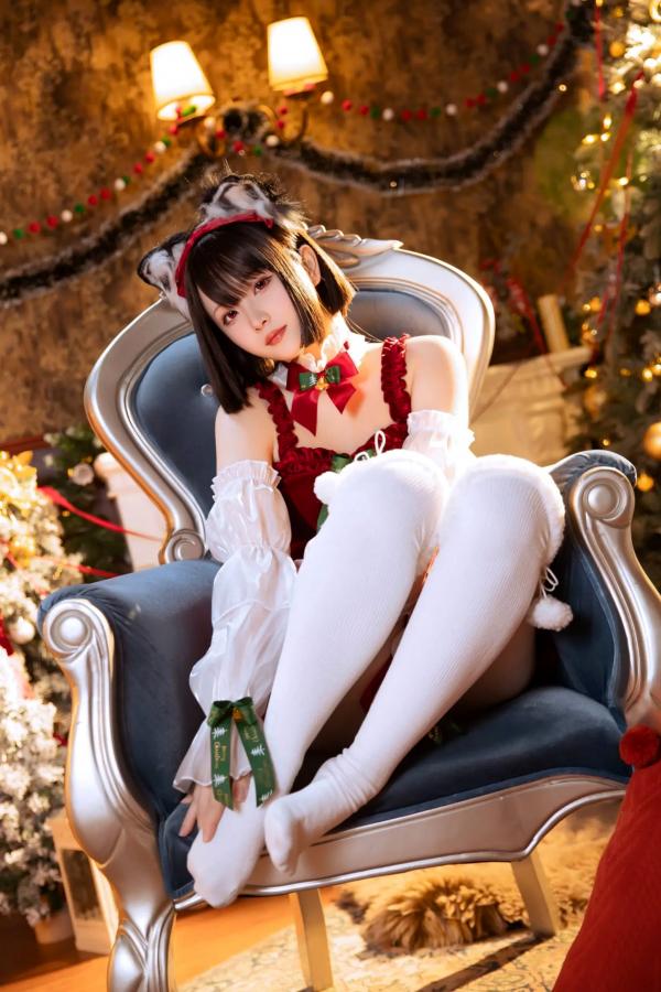    屿鱼 - 圣诞节限定cosplay，化身梦幻兽耳甜心，演绎极致诱惑与节日氛围感第15张图片