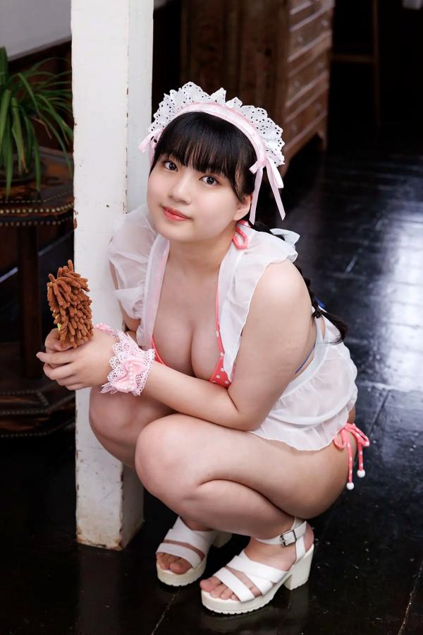    [Minisuka.tv] Maaya Obana 小花真彩 - 甜美女仆装比基尼诱惑，清纯童颜与傲人身材的极致碰撞，室内居家清新写真第26张图片