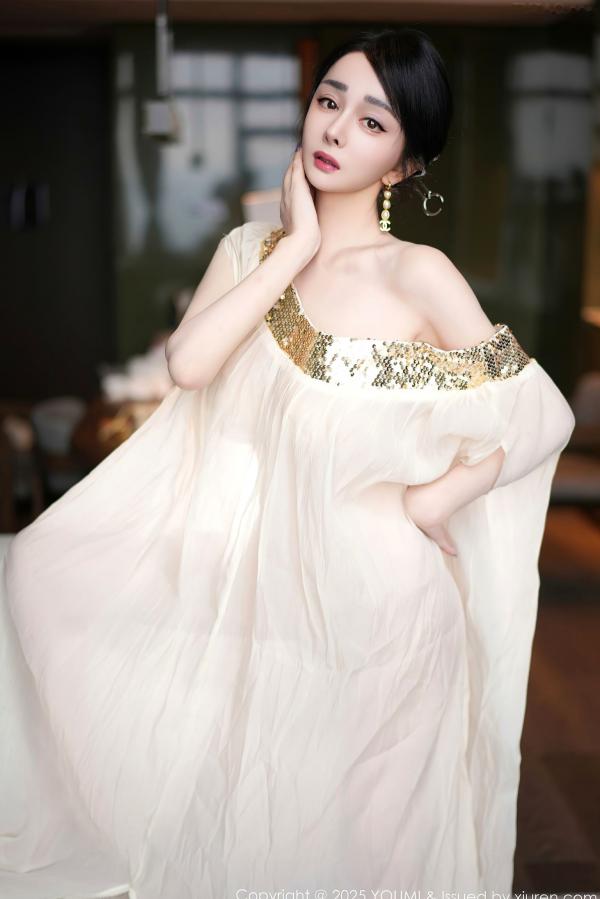    YouMi尤蜜荟-1132-允尔：轻透白纱裙与金色珠链的艺术，奢华性感女神呈现极致私房视觉盛宴第4张图片