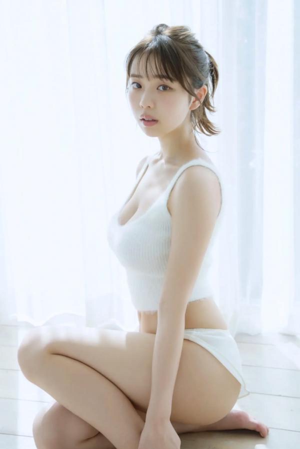    菊地姫奈 - Spotlight vol.1 绝美比基尼写真，极致童颜巨乳展现傲人身材与清纯气质第4张图片