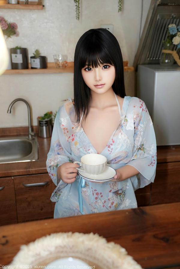    XiuRen秀人网9760-姚若兮vay-清透浅蓝碎花纱裙与纯欲白丝演绎，室内唯美私房写真，性感爆乳无圣光大尺度，尽显极致诱惑身材第11张图片