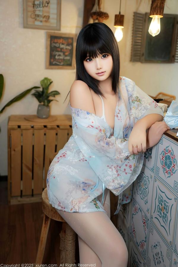    XiuRen秀人网9760-姚若兮vay-清透浅蓝碎花纱裙与纯欲白丝演绎，室内唯美私房写真，性感爆乳无圣光大尺度，尽显极致诱惑身材第20张图片