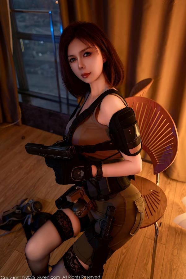    XiuRen秀人网-9759-白芷yy-帅气短发美女制服特种兵黑丝-2025.01.15第11张图片