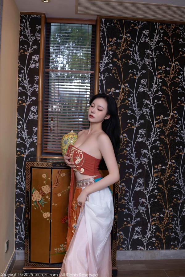    XiuRen秀人网-9757-安然anran-西域风情古装抹胸照，演绎国潮古典韵味，完美身材尽显东方仙气女神范第26张图片