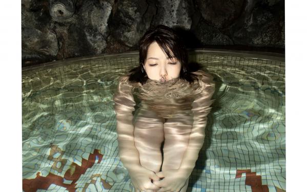    永岡怜子「花一華」未公开100张超完全版：日系温泉私房大尺度写真，湿身透视与极致诱惑尽显绝美身姿第32张图片