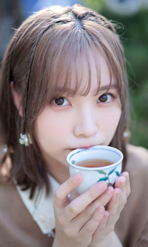    Liyuu写真集「いつまでも、ずっと。」清新甜美户外写真，可爱花裙与海边车拍，尽显灵动治愈女神范儿第19张图片
