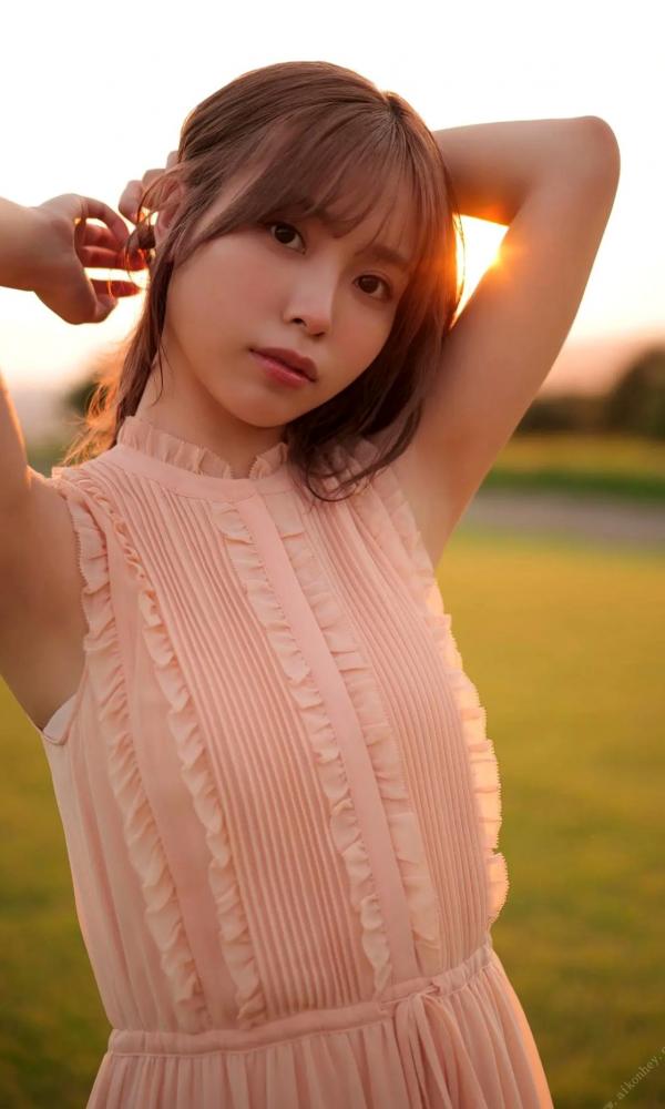    Liyuu写真集「いつまでも、ずっと。」清新甜美户外写真，可爱花裙与海边车拍，尽显灵动治愈女神范儿第22张图片
