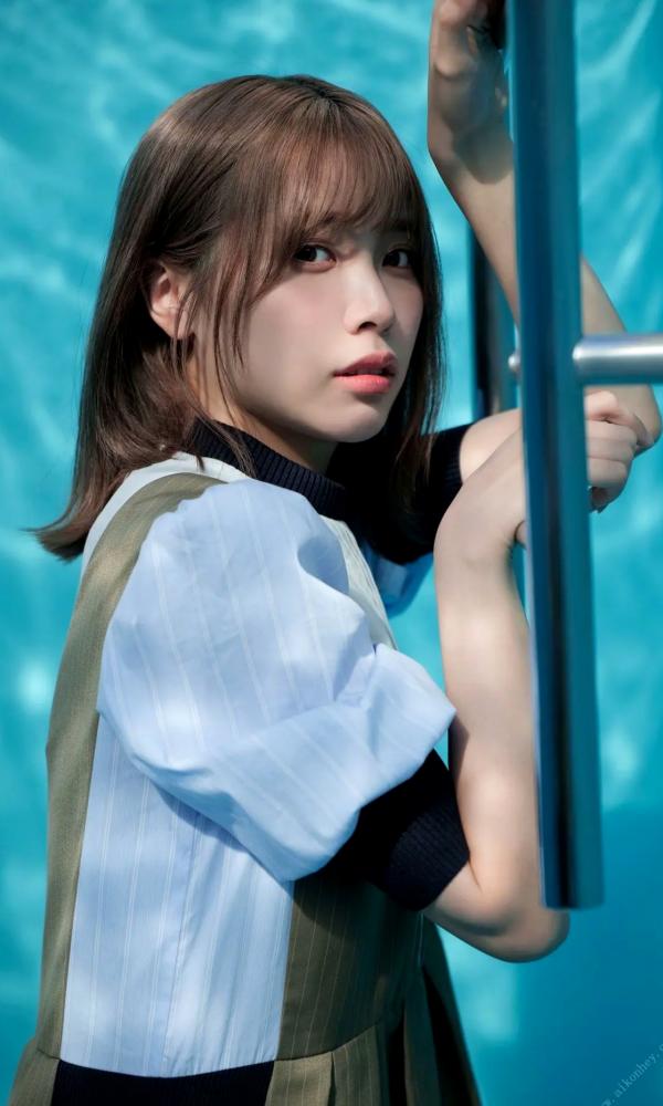    Liyuu写真集「いつまでも、ずっと。」清新甜美户外写真，可爱花裙与海边车拍，尽显灵动治愈女神范儿第27张图片