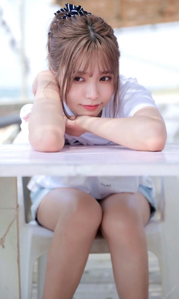    Liyuu写真集「いつまでも、ずっと。」清新甜美户外写真，可爱花裙与海边车拍，尽显灵动治愈女神范儿第44张图片