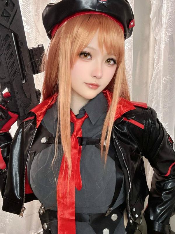    屿鱼 - Nikke系列高还原COSPLAY：皮衣诱惑、战术装备与粉色兔女郎百变造型鉴赏第22张图片