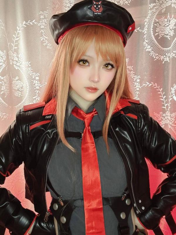    屿鱼 - Nikke系列高还原COSPLAY：皮衣诱惑、战术装备与粉色兔女郎百变造型鉴赏第24张图片