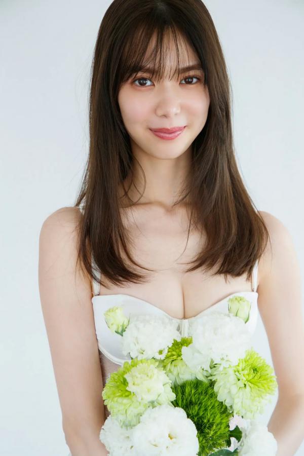    松平璃子 - 令人窒息的8头身完美曲线，清纯甜美与性感私房写真，极致身材诱惑的摄影佳作第48张图片